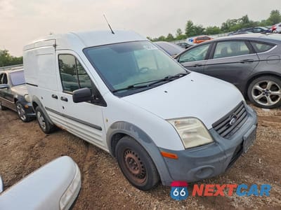 Czwarte zdjęcie samochodu z boku: 2010 FORD TRANSIT CONNECT XL VIN:NM0LS7AN3AT002591 - miniatura