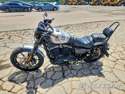 Trzecie zdjęcie samochodu z tyłu: 2020 HARLEY-DAVIDSON XL883 N VIN:1HD4LE210LB421624 - miniatura