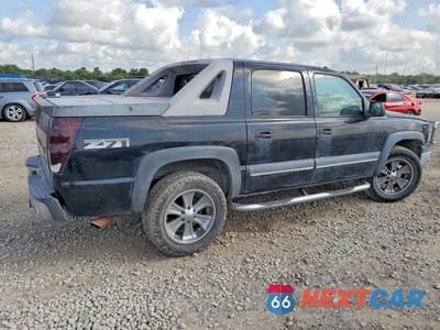 Trzecie zdjęcie samochodu z tyłu: 2004 CHEVROLET AVALANCHE K1500 VIN:3GNEK12T04G195359 - miniatura