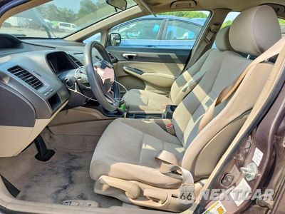 Zdjęcie 7 z 13 samochodu: 2010 HONDA CIVIC LX VIN:2HGFA1F53AH500300 - miniatura