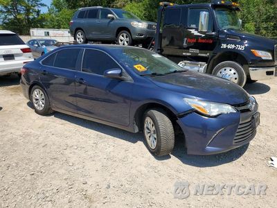 Czwarte zdjęcie samochodu z boku: 2017 TOYOTA CAMRY LE VIN:4T1BF1FK4HU814545 - miniatura