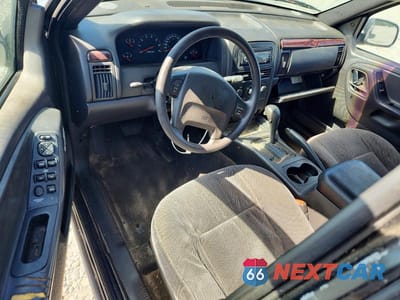 Zdjęcie 8 z 13 samochodu: 2000 JEEP GRAND CHEROKEE LAREDO VIN:1J4G248S8YC113978 - miniatura