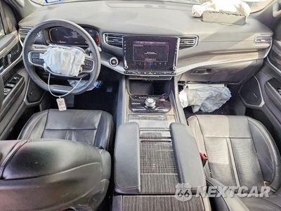 Zdjęcie 8 z 13 samochodu: 2022 JEEP WAGONEER SERIES II VIN:1C4SJUBT2NS138638 - miniatura