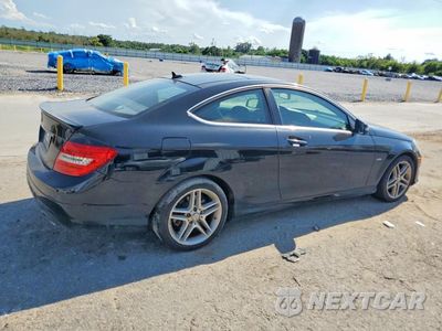 Trzecie zdjęcie samochodu z tyłu: 2012 MERCEDES-BENZ C 350 VIN:WDDGJ5HB4CF755657 - miniatura