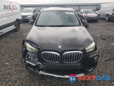Piąte zdjęcie samochodu w środku: 2018 BMW X1 SDRIVE28I VIN:WBXHU7C33J5L05862 - miniatura