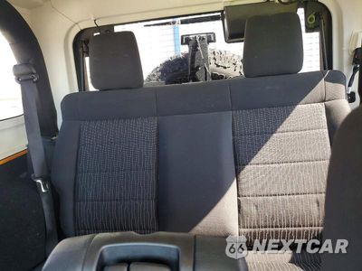 Zdjęcie 10 z 13 samochodu: 2012 JEEP WRANGLER SPORT VIN:1C4AJWAGXCL245262 - miniatura