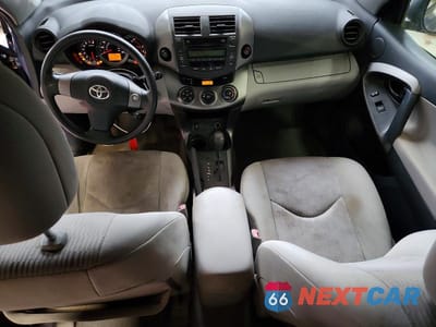Zdjęcie 8 z 13 samochodu: 2011 TOYOTA RAV4 BASE VIN:2T3BF4DV8BW158007 - miniatura