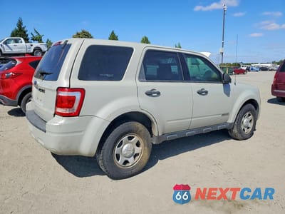 Trzecie zdjęcie samochodu z tyłu: 2008 FORD ESCAPE XLS VIN:1FMCU02Z38KB00733 - miniatura