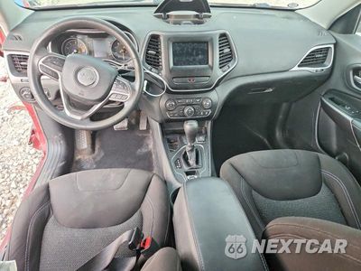 Zdjęcie 8 z 14 samochodu: 2019 JEEP CHEROKEE LATITUDE VIN:1C4PJLCB6KD370021 - miniatura