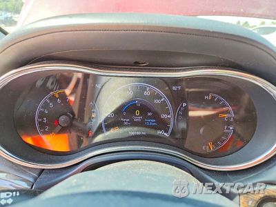 Zdjęcie 9 z 14 samochodu: 2017 JEEP GRAND CHEROKEE SUMMIT VIN:1C4RJFJT8HC697069 - miniatura