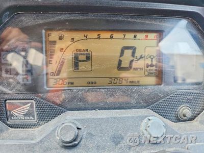 Zdjęcie 8 z 10 samochodu: 2020 HONDA SXS1000 S4 VIN:1HFVE06A3L4001539 - miniatura