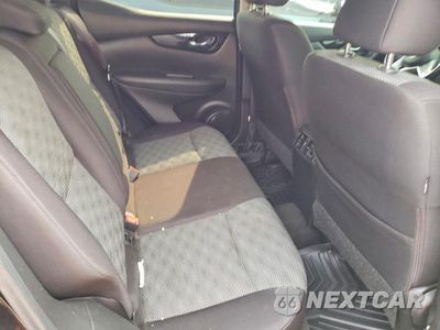 Zdjęcie 11 z 14 samochodu: 2019 NISSAN ROGUE SPORT SV VIN:JN1BJ1CR8KW624010 - miniatura