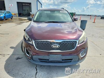 Piąte zdjęcie samochodu w środku: 2018 KIA SORENTO LX VIN:5XYPG4A34JG342105 - miniatura