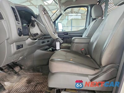 Zdjęcie 7 z 13 samochodu: 2021 NISSAN NV 2500 SV/3500 S/3500 SV/3500 SL VIN:1N6AF0LY1MN809078 - miniatura
