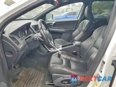 Zdjęcie 7 z 13 samochodu: 2016 VOLVO XC60 T6 PREMIER VIN:YV449MRKXG2892112 - miniatura
