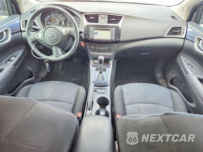 Zdjęcie 8 z 13 samochodu: 2017 NISSAN SENTRA SR VIN:3N1AB7AP1HY224188 - miniatura