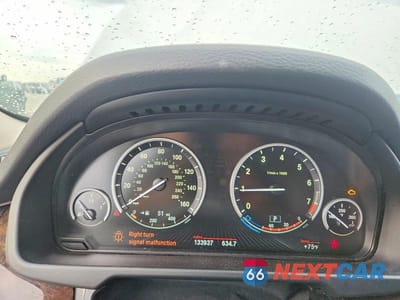 Zdjęcie 9 z 13 samochodu: 2016 BMW X5 XDRIVE35I VIN:5UXKR0C54G0P30928 - miniatura