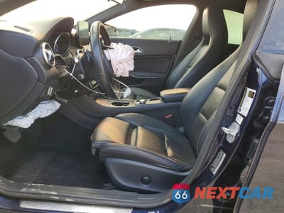 Zdjęcie 7 z 12 samochodu: 2017 MERCEDES-BENZ CLA 250 VIN:WDDSJ4EB9HN454730 - miniatura