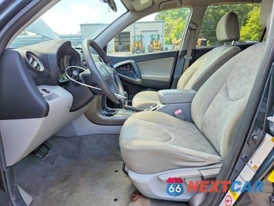 Zdjęcie 7 z 13 samochodu: 2009 TOYOTA RAV4 BASE VIN:JTMBF35V595004588 - miniatura
