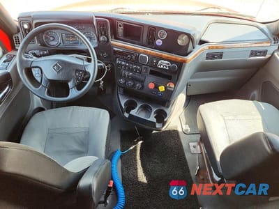 Zdjęcie 8 z 14 samochodu: 2019 INTERNATIONAL LT625 SEMI TRUCK VIN:3HSDZAPR7KN505052 - miniatura