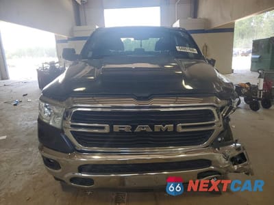 Piąte zdjęcie samochodu w środku: 2021 RAM 1500 BIG HORN/LONE STAR VIN:1C6SRFFT3MN619100 - miniatura