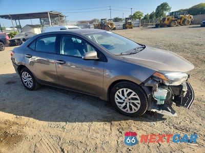 Czwarte zdjęcie samochodu z boku: 2017 TOYOTA COROLLA LE VIN:5YFBURHE4HP702776 - miniatura
