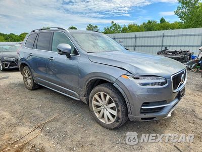 Czwarte zdjęcie samochodu z boku: 2018 VOLVO XC90 T6 VIN:YV4A22PK6J1335046 - miniatura