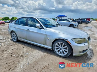 Czwarte zdjęcie samochodu z boku: 2011 BMW 328 XI SULEV VIN:WBAPK5C52BF126659 - miniatura