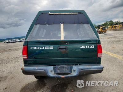 Zdjęcie 6 z 12 samochodu: 2002 DODGE DAKOTA BASE VIN:1B7GG16X32S605271 - miniatura