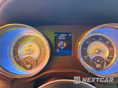 Zdjęcie 9 z 13 samochodu: 2014 CHRYSLER 300 S VIN:2C3CCAGG5EH384409 - miniatura