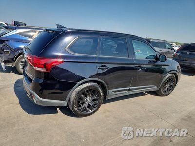 Trzecie zdjęcie samochodu z tyłu: 2018 MITSUBISHI OUTLANDER SE VIN:JA4AD3A32JZ021989 - miniatura