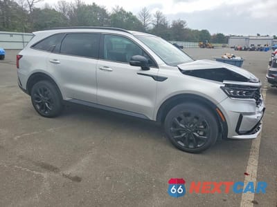 Czwarte zdjęcie samochodu z boku: 2022 KIA SORENTO SX VIN:5XYRKDLF3NG077861 - miniatura