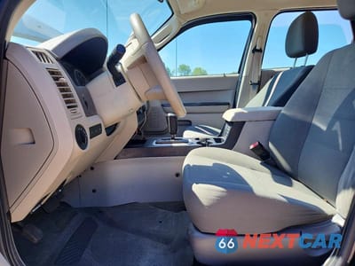 Zdjęcie 7 z 13 samochodu: 2011 FORD ESCAPE XLS VIN:1FMCU0C76BKB33374 - miniatura