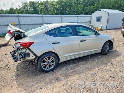 Trzecie zdjęcie samochodu z tyłu: 2017 HYUNDAI ELANTRA SE VIN:5NPD84LF0HH027747 - miniatura