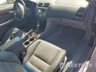 Zdjęcie 8 z 12 samochodu: 2007 HONDA ACCORD EX VIN:1HGCM826X7A000627 - miniatura