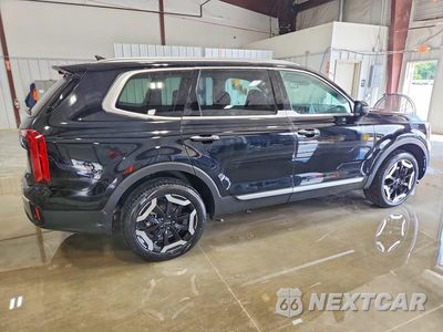 Trzecie zdjęcie samochodu z tyłu: 2025 KIA TELLURIDE S VIN:5XYP6DGC8SG625585 - miniatura