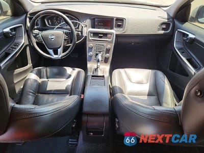 Zdjęcie 8 z 12 samochodu: 2014 VOLVO S60 T5 VIN:YV1612FS8E2278792 - miniatura