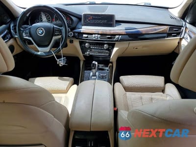 Zdjęcie 8 z 14 samochodu: 2016 BMW X5 XDR40E VIN:5UXKT0C59G0S75866 - miniatura