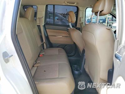 Zdjęcie 11 z 13 samochodu: 2015 JEEP COMPASS LATITUDE VIN:1C4NJCEB4FD373204 - miniatura
