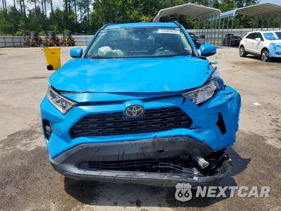 Piąte zdjęcie samochodu w środku: 2019 TOYOTA RAV4 XLE VIN:2T3W1RFV3KW007442 - miniatura