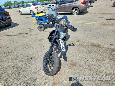 Drugie zdjęcie samochodu z przodu: 2024 KTM 690 SMC R VIN:VBKLSV403RM762760 - miniatura