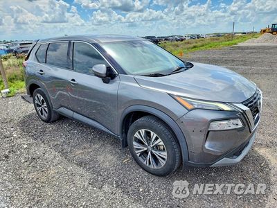 Czwarte zdjęcie samochodu z boku: 2021 NISSAN ROGUE SV VIN:5N1AT3BA6MC670123 - miniatura