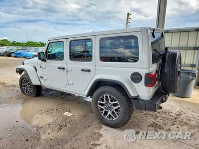 Drugie zdjęcie samochodu z przodu: 2025 JEEP WRANGLER SAHARA VIN:1C4PJXEN1SW534455 - miniatura