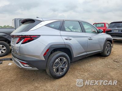 Trzecie zdjęcie samochodu z tyłu: 2026 HYUNDAI TUCSON BLUE SE VIN:KM8JADD11TU462572 - miniatura