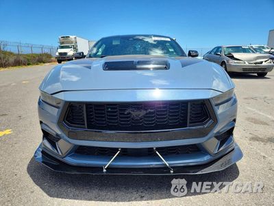 Piąte zdjęcie samochodu w środku: 2024 FORD MUSTANG VIN:1FA6P8TH9R5106443 - miniatura