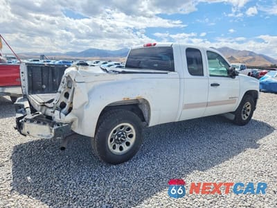 Trzecie zdjęcie samochodu z tyłu: 2007 GMC NEW SIERRA C1500 VIN:2GTEC19C371580195 - miniatura