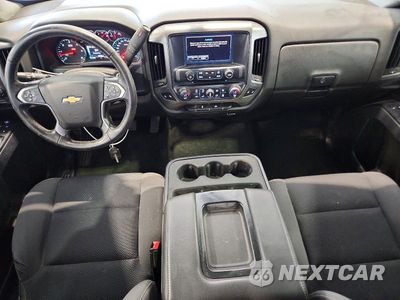Zdjęcie 8 z 12 samochodu: 2018 CHEVROLET SILVERADO K1500 LT VIN:1GCVKREC1JZ102704 - miniatura