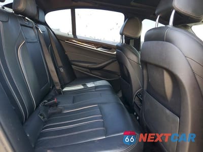 Zdjęcie 10 z 12 samochodu: 2019 BMW 530 I VIN:WBAJA5C5XKG900790 - miniatura