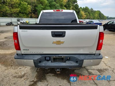 Zdjęcie 6 z 13 samochodu: 2011 CHEVROLET SILVERADO K1500 LTZ VIN:3GCPKTE38BG277877 - miniatura
