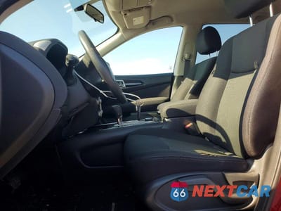 Zdjęcie 7 z 13 samochodu: 2017 NISSAN PATHFINDER S VIN:5N1DR2MM6HC692447 - miniatura